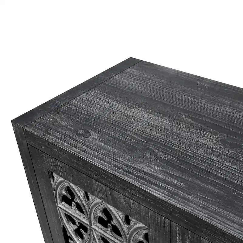 Buffet ancien à quatre portes creuses – Bahut vintage en bois avec portes sculptées de motifs floraux et étagères réglables